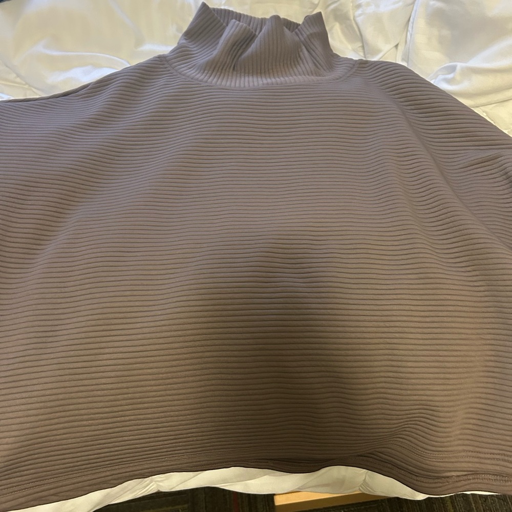 Athletic turtle neck sweater size XL